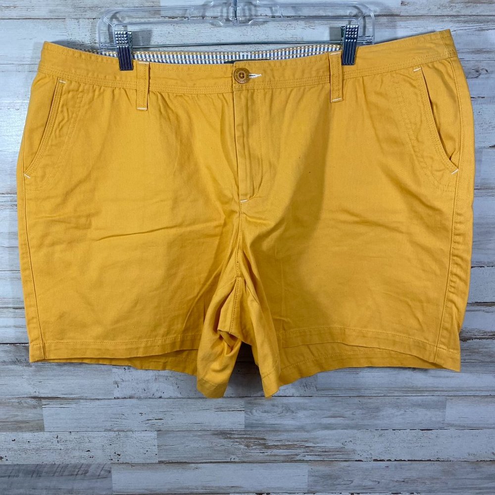 Natural Reflections Woman's Shorts Size 20W